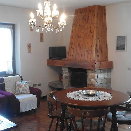 Apartmán Casa Livia Maria Teglio Exteriér fotografie
