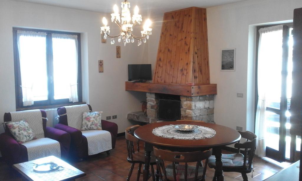 Apartmán Casa Livia Maria Teglio Exteriér fotografie